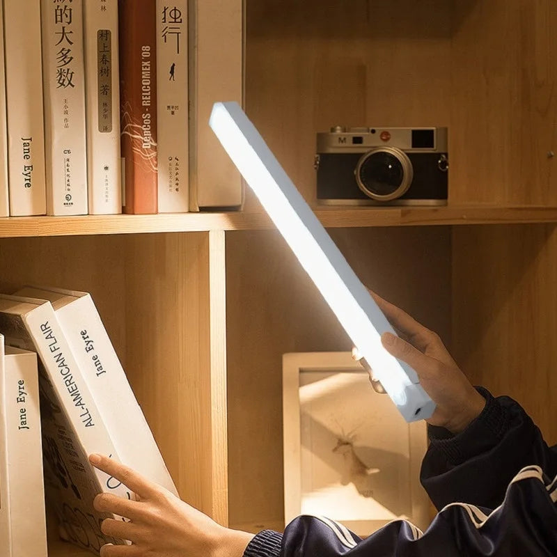 Barra de luz LED con sensor de movimiento, recargable USB